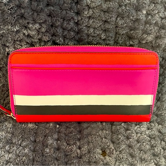 Kate Spade Extra Spicy Large Tote and Wallet - Picture 5 of 10